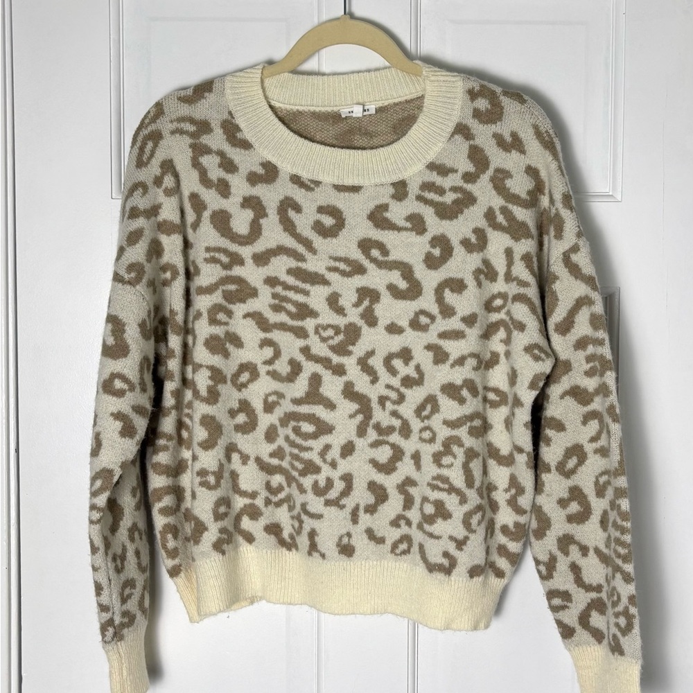 Petal and Pup Cecilia Crewneck Leopard Knit Sweater - Mocha